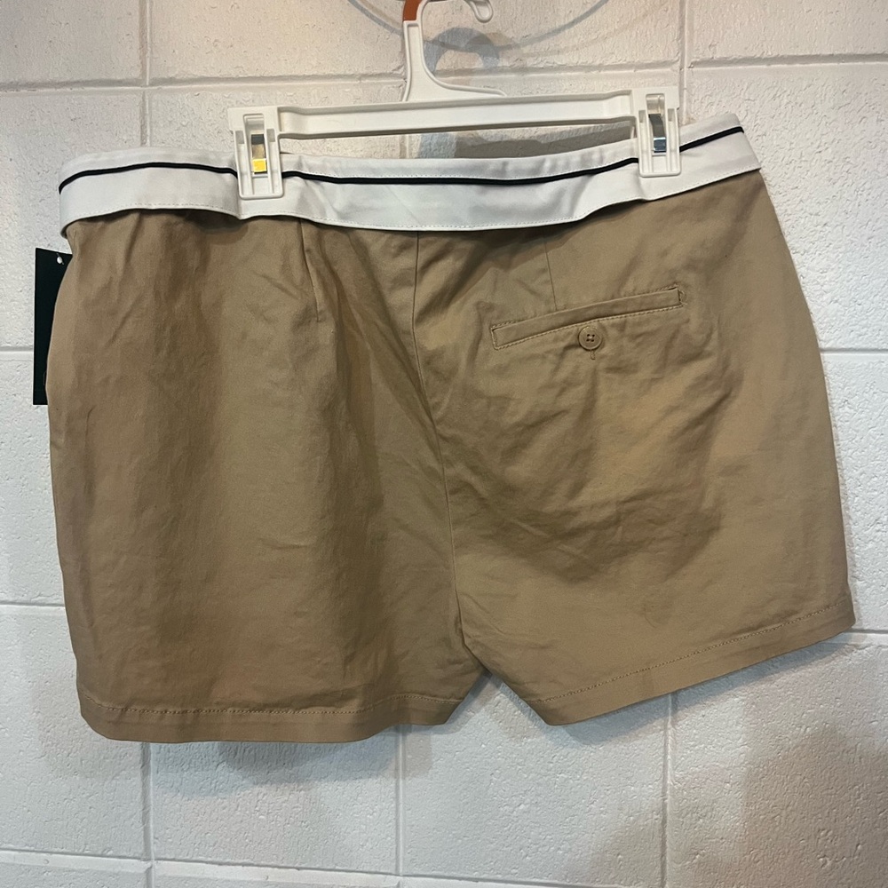 Wild Fable Women's Foldover Chino Skort
Light Taupe Size 16 NWT - Picture 2 of 3